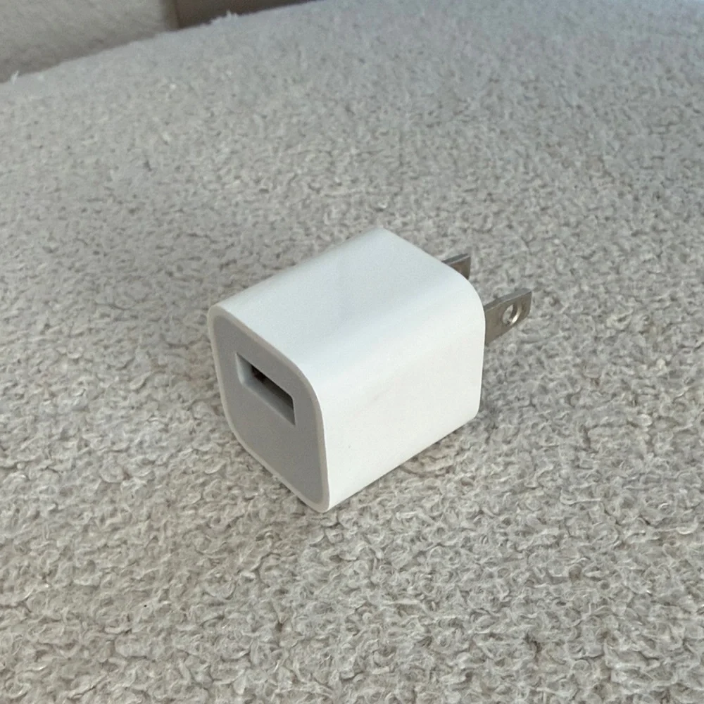 Apple White USB Wall Charger
